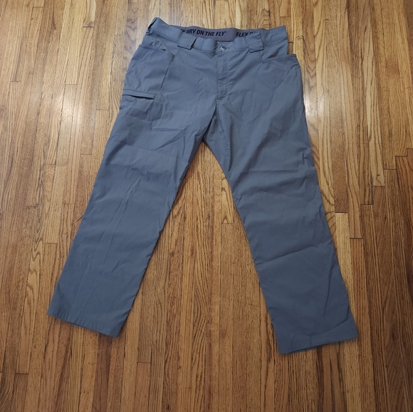Duluth Trading Co Other - Duluth Mens Flex Dry On The Fly Mens Pants Size 40 × 30 Stretch Performance